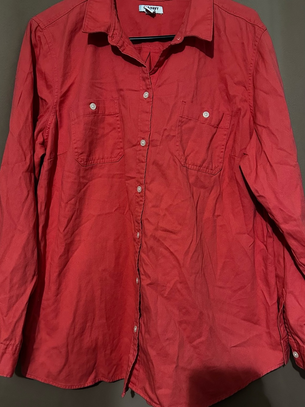 Old Navy Red Casual Long-Sleeve Button-Down Shirt